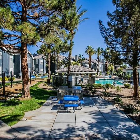 Las Vegas Apartment Near The Strip Exterior photo